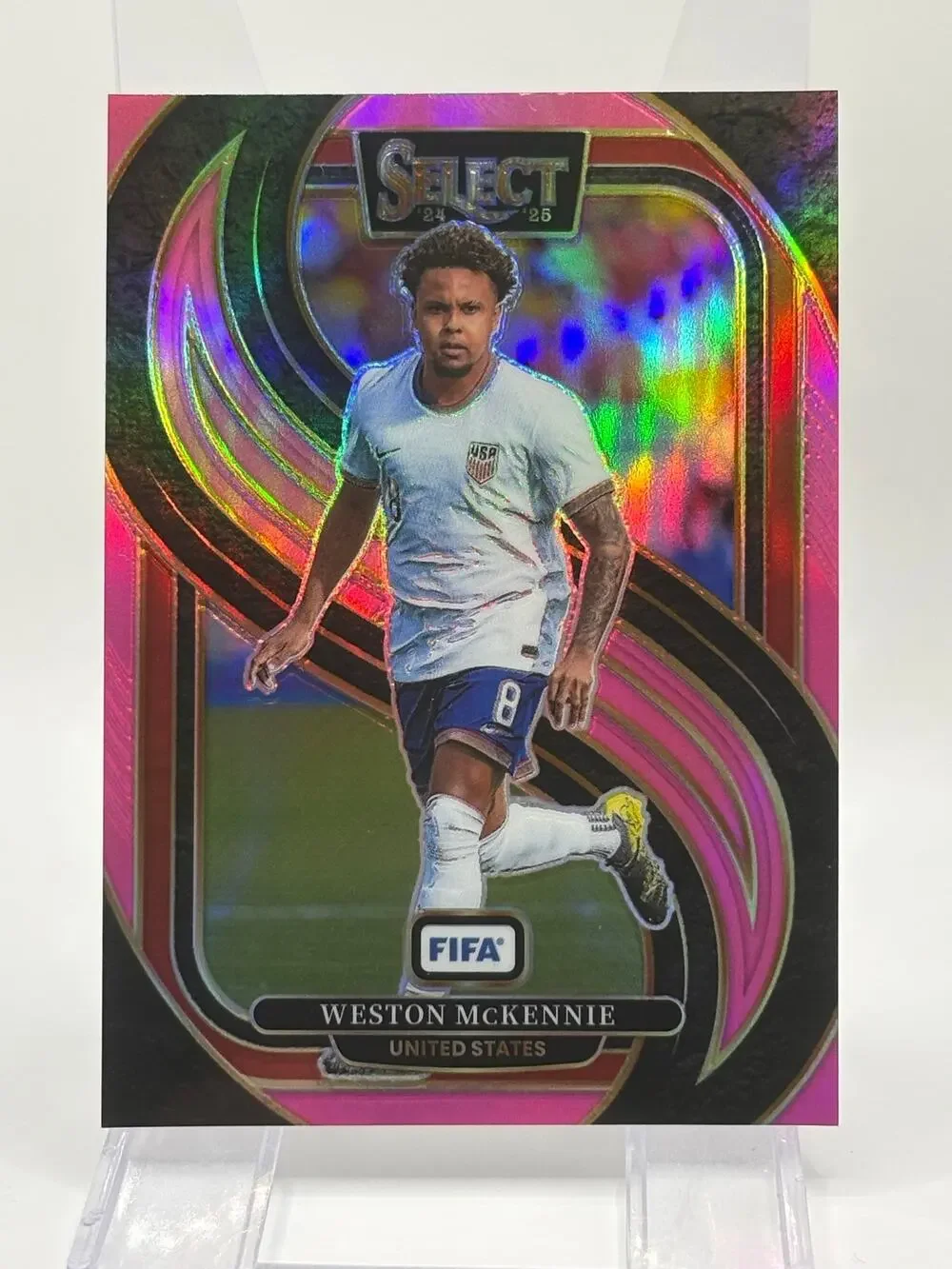 2024-25 Panini Select FIFA Weston McKennie Mezzanine Pink Refractor 16/59 SP USA